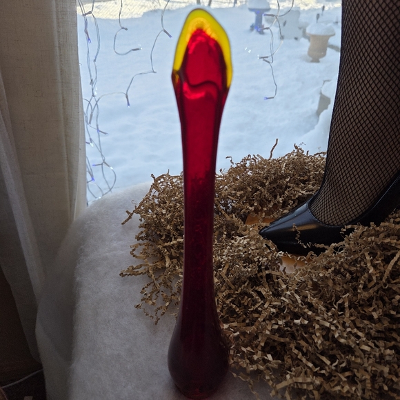 Vintage Epic Ruby Viking Glass Swung Vase!!! - Picture 6 of 12